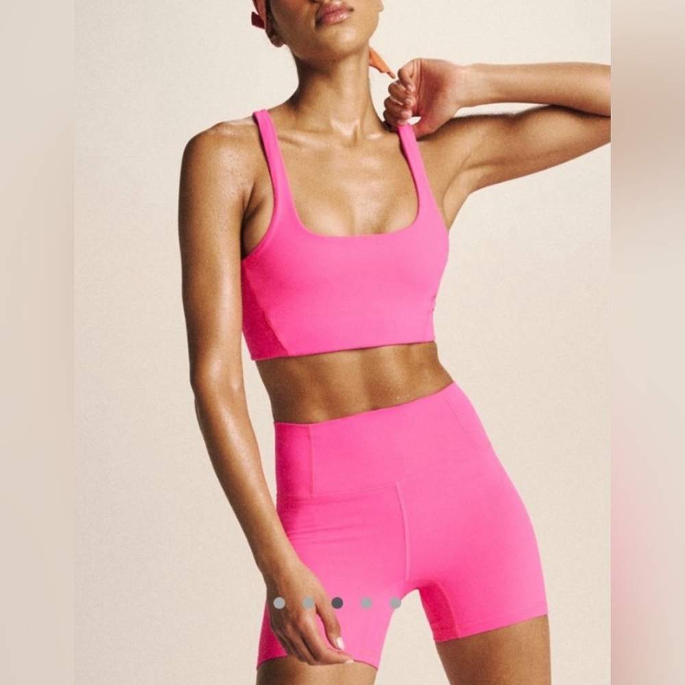 Never better free people set